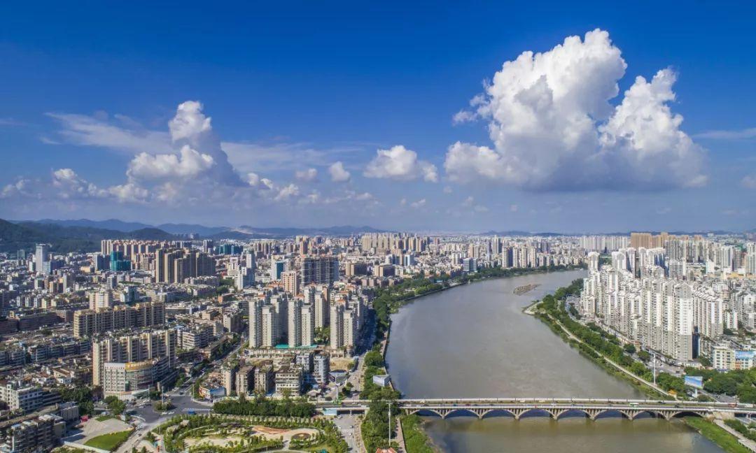 广东之光,高科技产品照亮生活,革新从此刻启航!