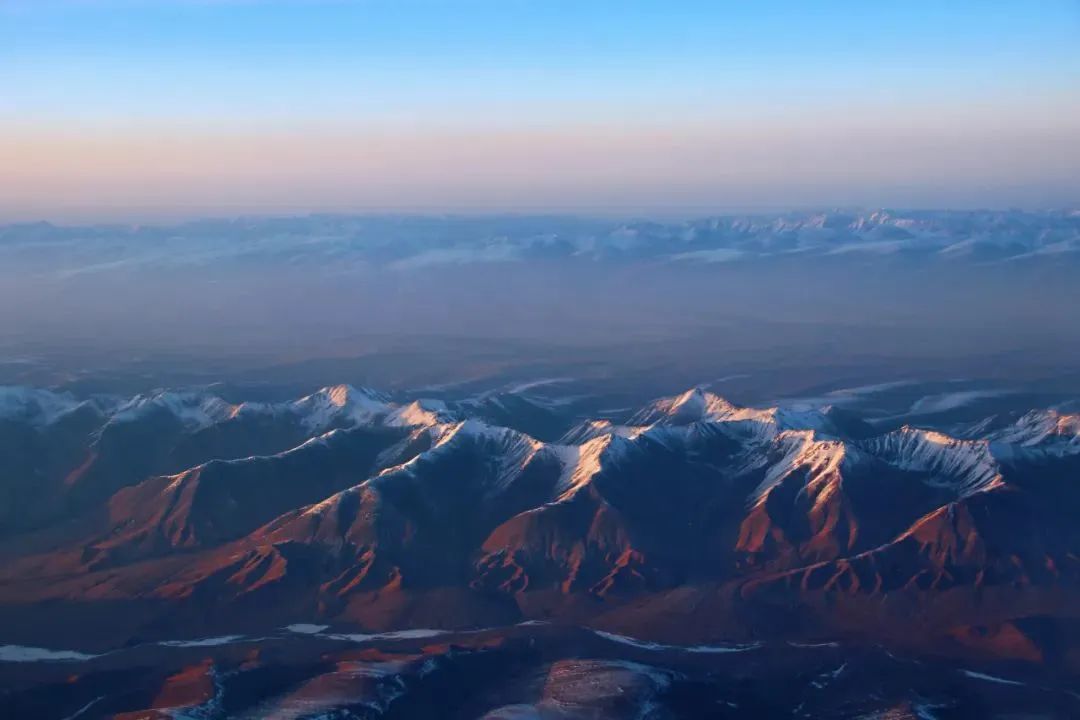 甘肃暖阳下的美丽画卷